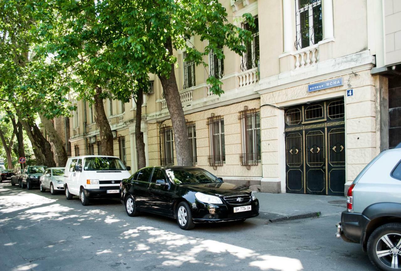 Hostel Uyutniy Dvorik Odesa Exterior foto